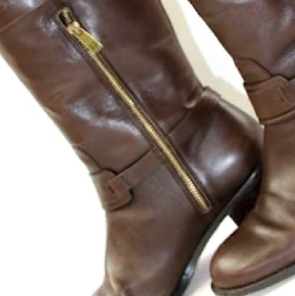 👢 Brown Leather Coach Boots With Heel 👢 - Picture 2 of 5